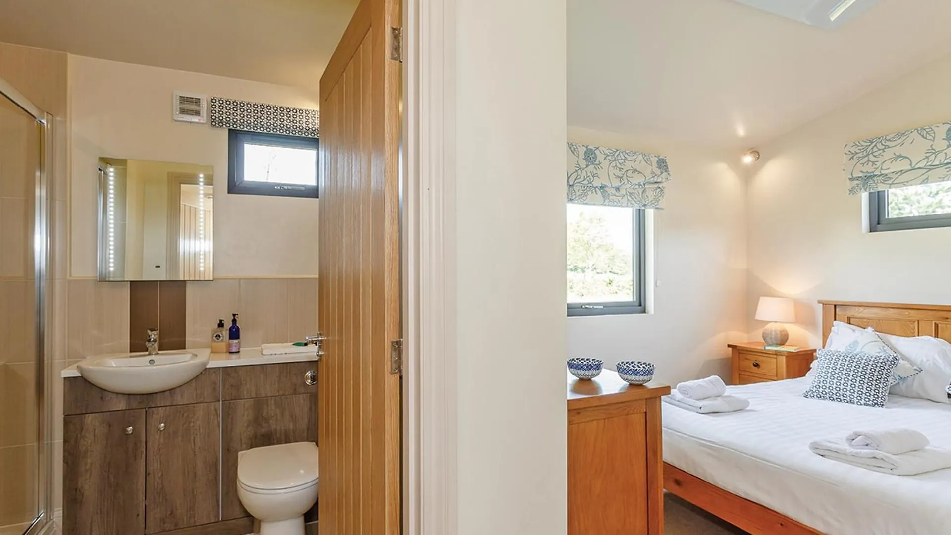 פארק נופש מלון מסהאם Cedar Retreats בריטניה